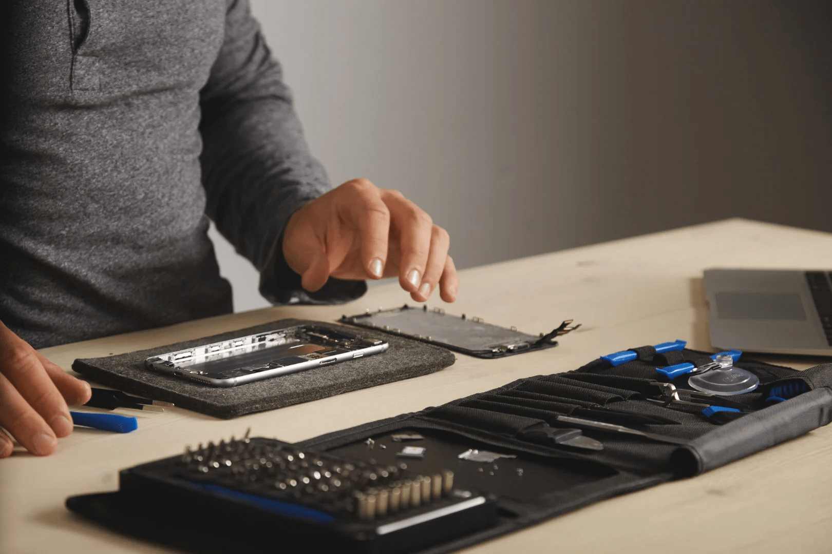 Get Your Android Phone Fixed Fast: Best Mobile Repairing Solutions In Chennai